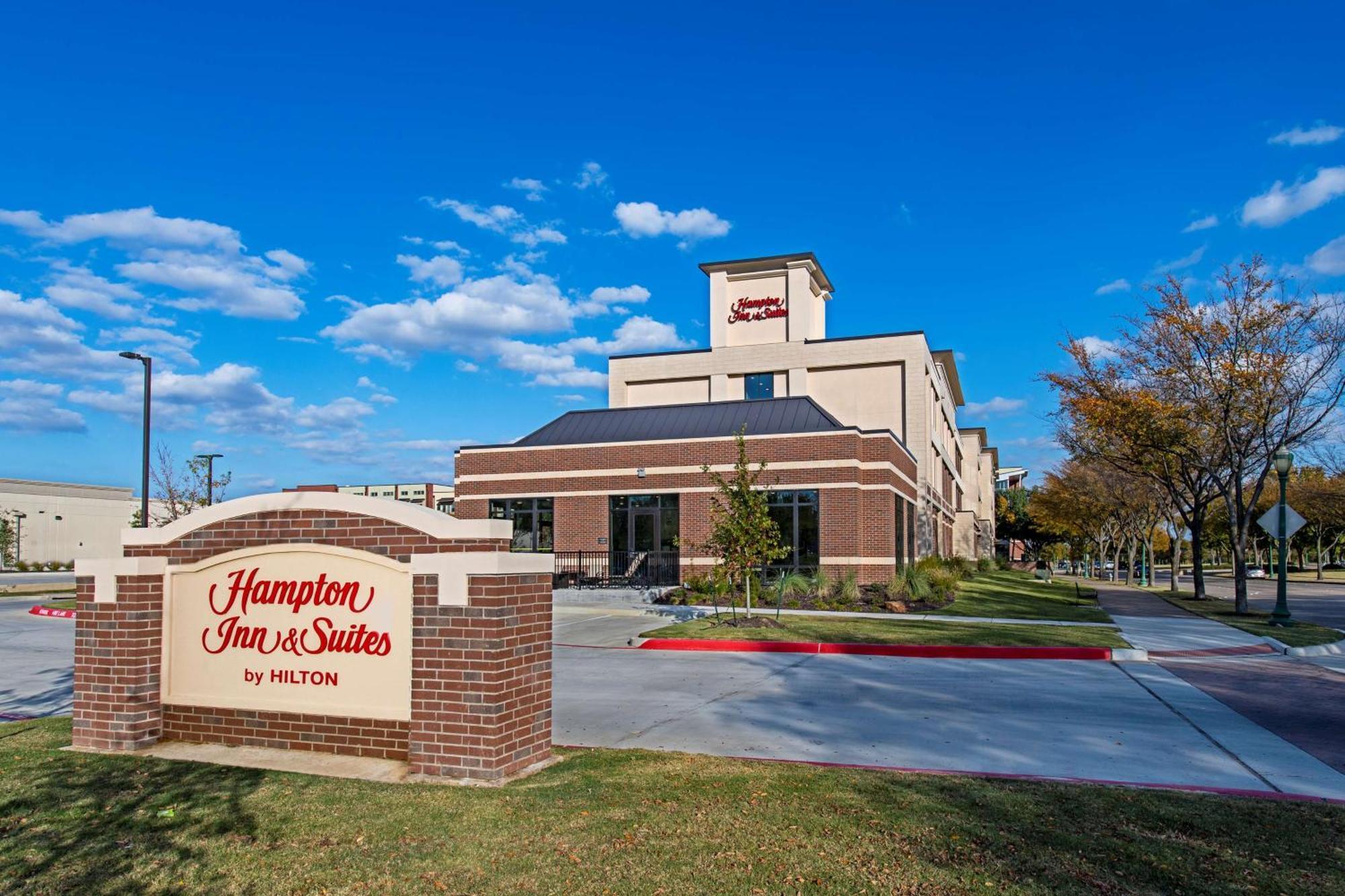 Hampton Inn & Suites Keller Town Center Eksteriør billede